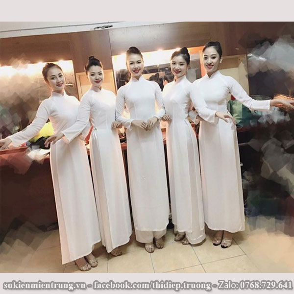 Áo dài Trắng trơn 2