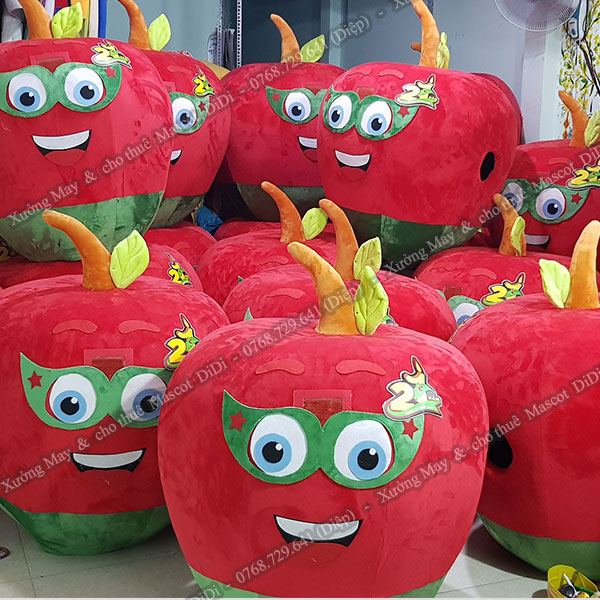 Mascot trái Táo Big C