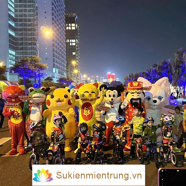 Cho Thuê Mascot - Robot Sự Kiện giá rẻ Chỉ với 250.000đ Mascot DiDi – sukienmientrung.vn - ĐT: 0768 729 641 Cho Thuê Mascot - Robot Sự Kiện giá rẻ Chỉ với 250.000đ Mascot DiDi – sukienmientrung.vn - ĐT: 0768 729 641