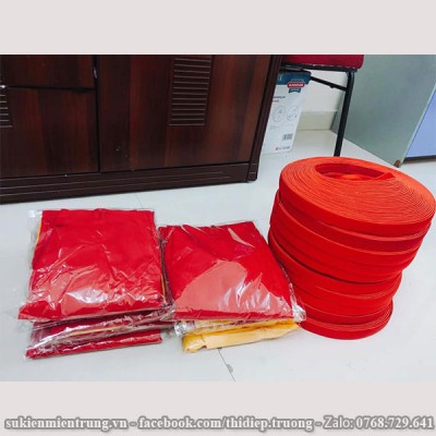 Áo dài Đỏ nón đầu