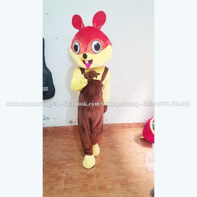 Mascot  sóc yếm nâu