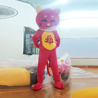 Cho thuê Mascot Đà Nẵng - Mascot Mèo Lộc đỏ